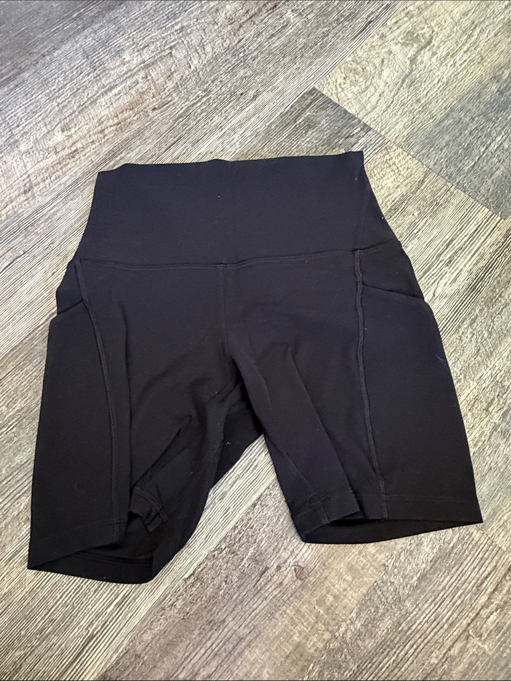 lululemon align bike shorts 6” with pockets